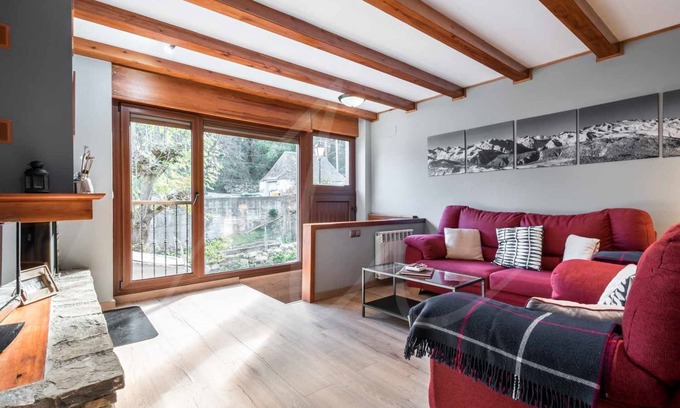 Vielha e Mijaran Apartment | Riu Nere by SeaMount Rentals