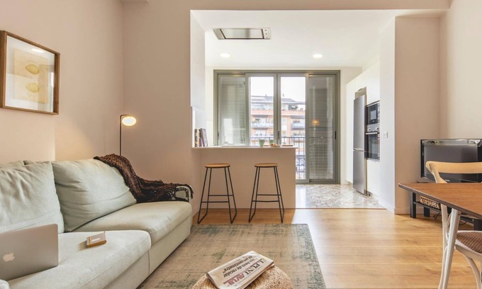 Eixample Apartment | Riu Onyar - Holiday Apartment Rental in Girona | Bravissimo