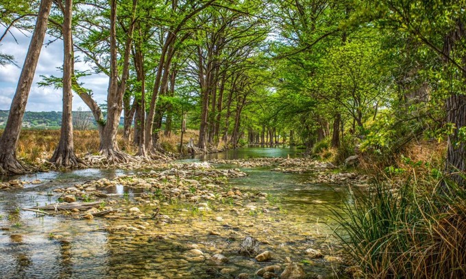 Medina House | River Bend Hideaway on Medina