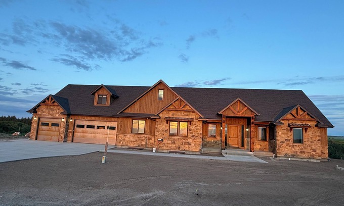 Ashton House | River front w/view of Tetons - Fall River Vista