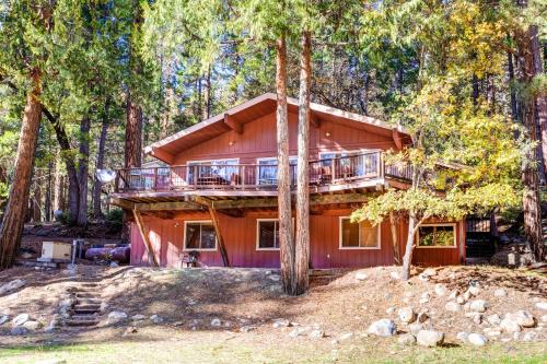 North Wawona House | River Lodge