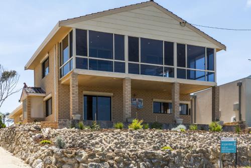 Guilderton House | River View Retreat - Both Ocean and River Views