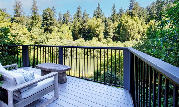 Northwood House | Riverfront 3 Bed 2 1/2 Bath,HOT TUB,Private Beach,Kayaks/SUP Board+ Pet Friendly