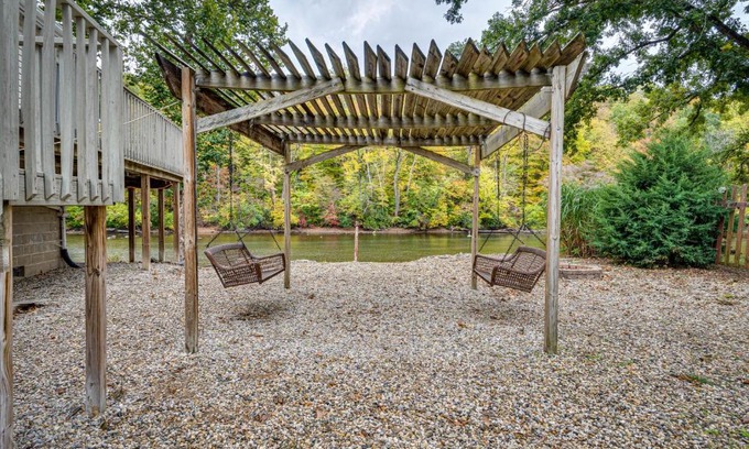 Rockfield House | Riverfront Brookston Retreat with Deck and River Tubes