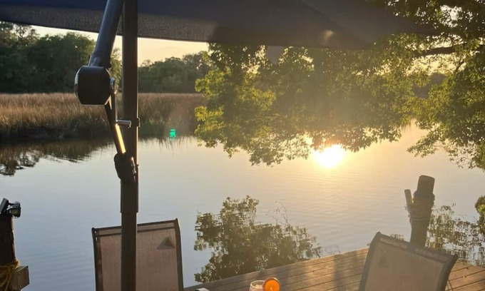 Northside House | Riverfront House With Breathtaking Views, Grill, King Bed, Near Jaguars Stadium!