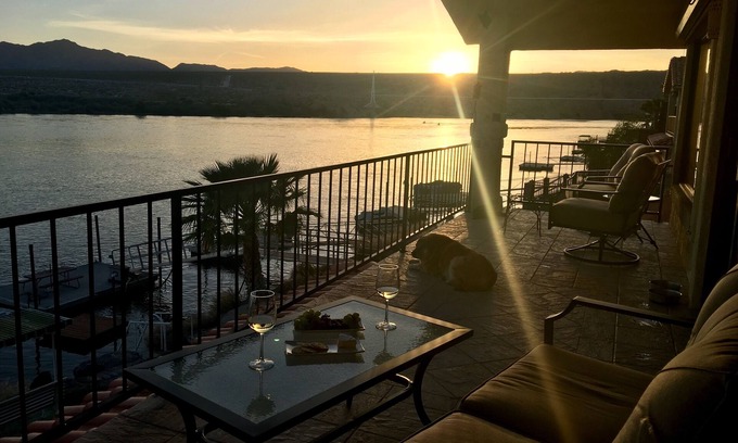Bullhead City House | Riverfront w/lawn, jet ski dock, and boat dock. Views and spectacular Sunsets!