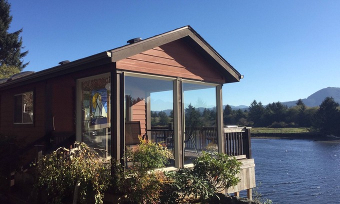 Nehalem Cottage | Rivers Edge Cottage on the Oregon Coast