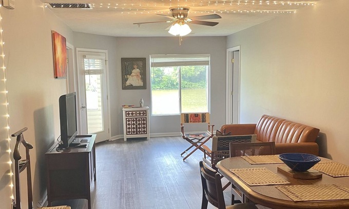 Osage Condo | Riverside Condo close to WVU Stadium