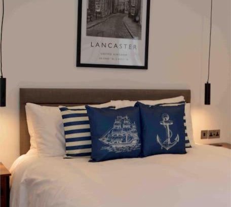 Lancaster House | Riverside House Lancaster - 2 bedroom house