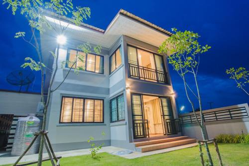 Uthai Thani House | Riverview Loft house