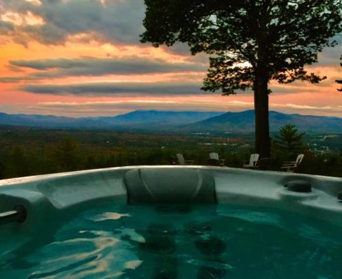 Whitefield House | RL Breathtaking views and grand unique style private mountain retreat 4WD recommended