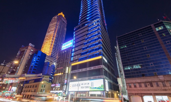 Zhongzheng House | Roaders Plus Hotel Taipei Station