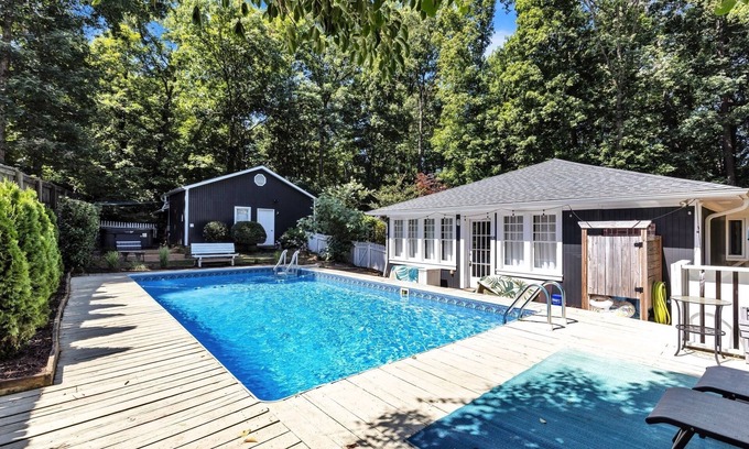 Chapel Hill House | Robin's Rest (3-Bedroom Home) with Pool by RedAwning