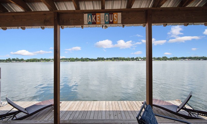 Oscar House | Rock n Reel