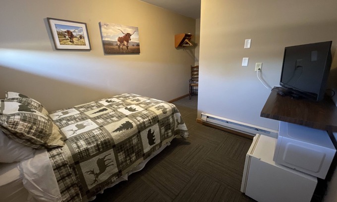 Faulkton Hotel | Rockin' E #3 - clean, updated motel room