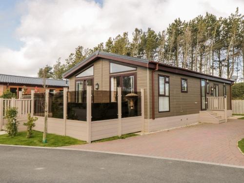 Runswick Bay House | Rockpool Retreat