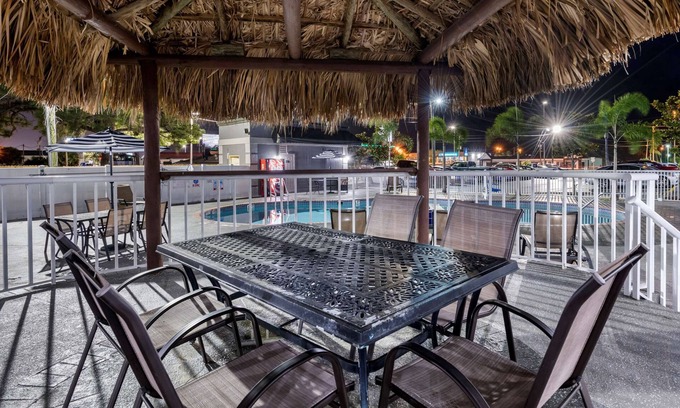 New Port Richey Hotel | Rodeway Inn