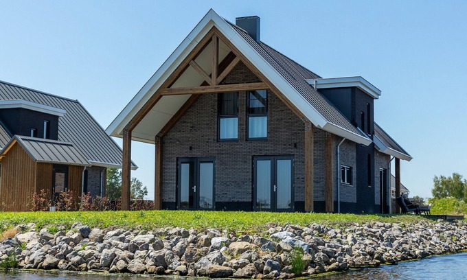 Jistrum Villa | Roerdomp Wellness Plus 10