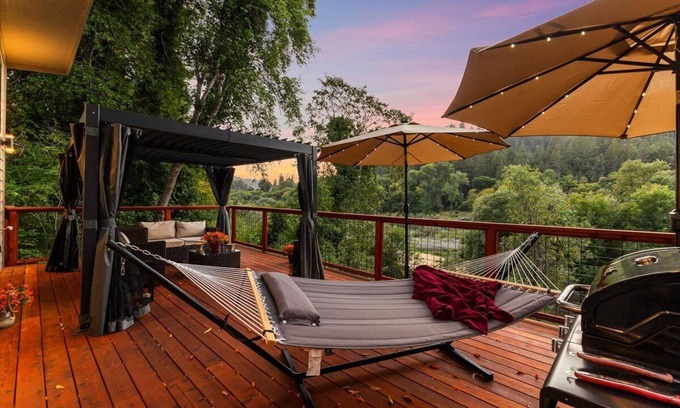 Guerneville House | Romantic Contemporary home with shaded Riverfront and home office