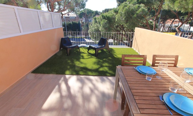 Castelldefels Apartment | Romantic loft for 2 people