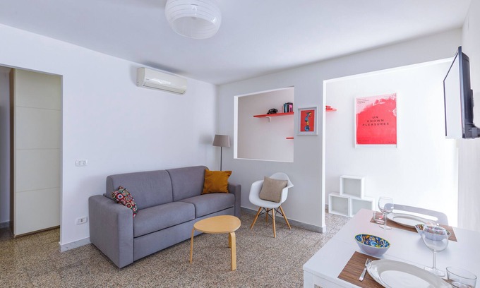 Naples Apartment | Romantic Place with Pines, cats and Stunning view - Quiet Shelter