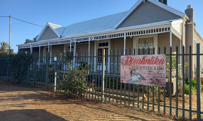 Bloemhof House | Romantika Guesthouse Accommodation