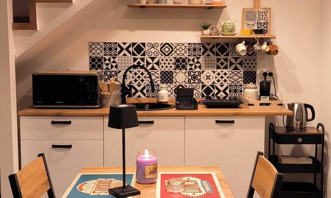 Giovinazzo Apartment | Romaseven, cozy a stone's throw from the sea and the historic center