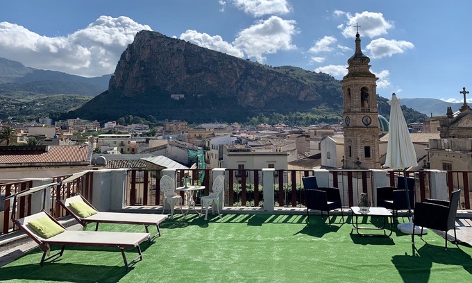 Partinico Apartment | Rooftop apartment with a huge private terrace