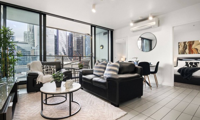 Docklands Apartment | Rooftop Pool 2BR Apt at Marvel Stadium with Free Parking