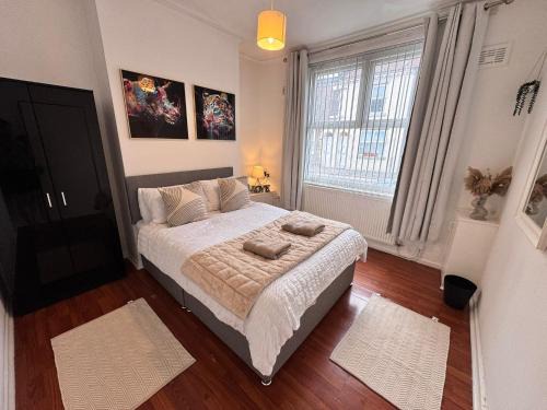 Liverpool House | Room 1 Shared House 10 min from Center