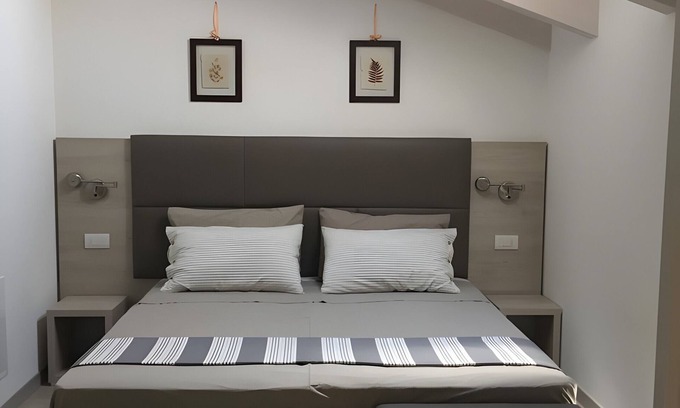 Ville del Monte Apartment | Room 'Camera 307 - Eco Del Garda' with Shared Pool, Shared Terrace and Wi-Fi