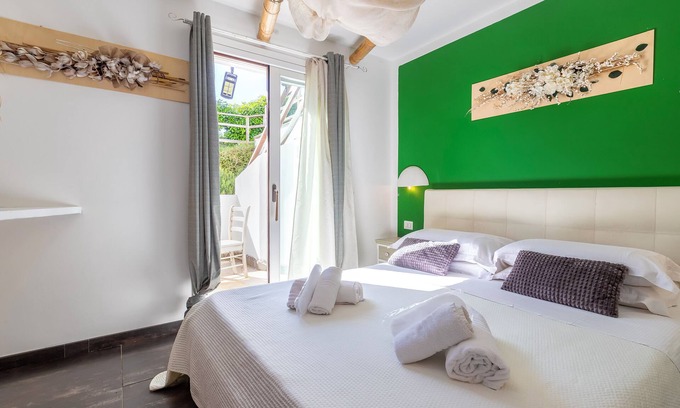 Sorso Apartment | Room 'Double Il Mirto, Con Veranda' with Pool, Private Terrace and Air Conditioning