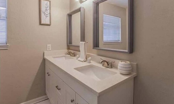 Temple Apartment | Room in Temple #A