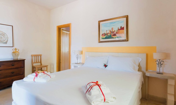 Casarano Apartment | Room 'Mandarino' with Private Terrace, Wi-Fi and Air Conditioning