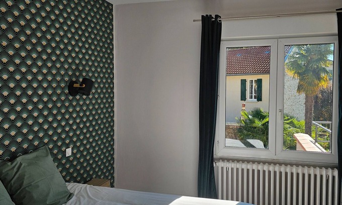 Salies-du-Salat Apartment | Room 'Room 7' with Shared Terrace, Wi-Fi, and Air Conditioning