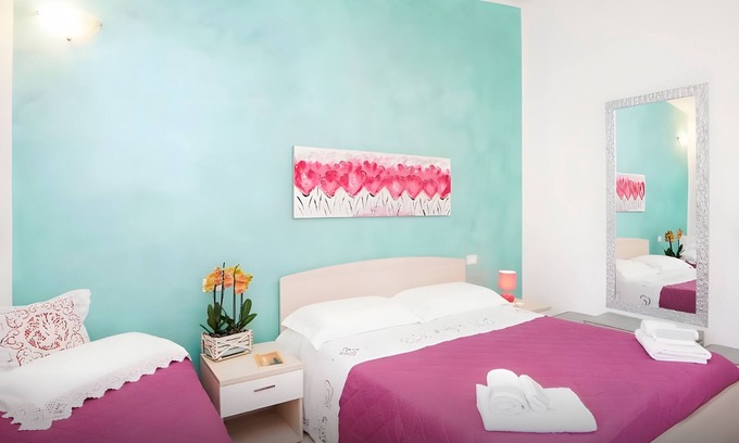 Otranto Apartment | Room 'Ulivo' with Lake View, Wi-Fi and Air Conditioning