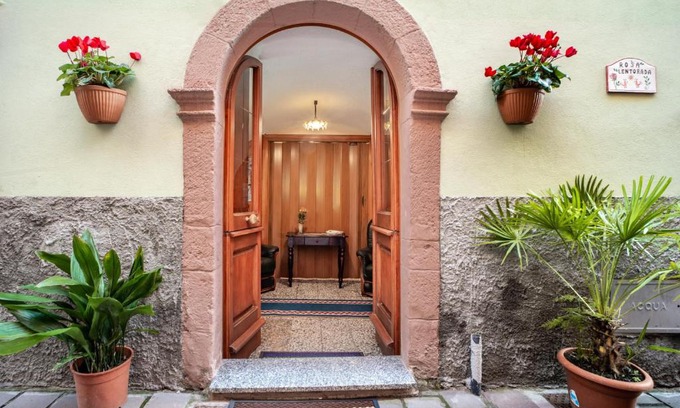 Bosa Historic Centre Apartment | Rosa Lentorada