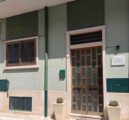 Turi Apartment | Rosa's House