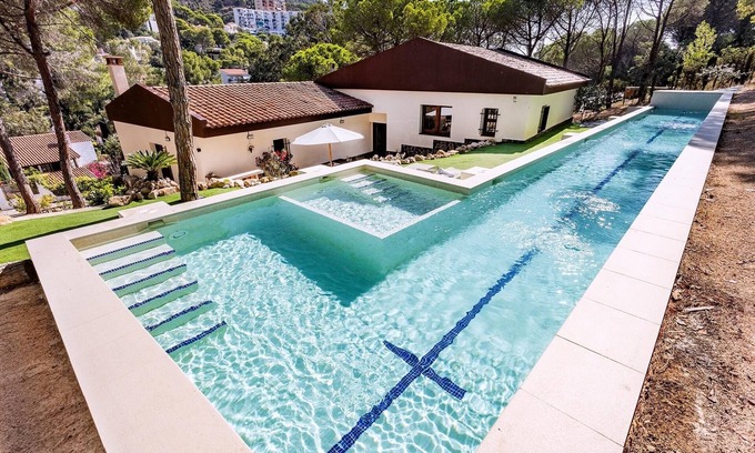 Santa Cristina de Aro Villa | Rosamaravilla; a Luxury private Villa: 25m Pool, Gym, 200m to Beach
