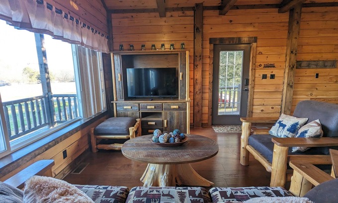 Windsor Cabin | Rose of Sharron Cottage