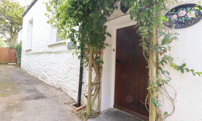Crantock Cottage | ROSEMADDON, pet friendly, character holiday cottage in Crantock