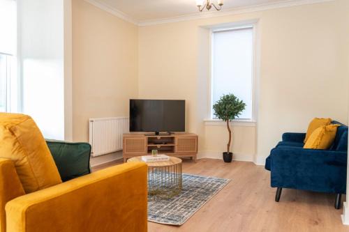 Huntly House | Rosewood Cottage