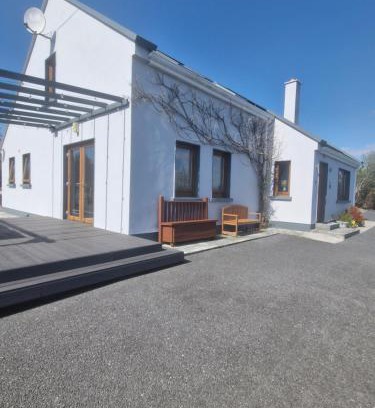 Cashel Bed & Breakfast | Rossroe Lodge B&B