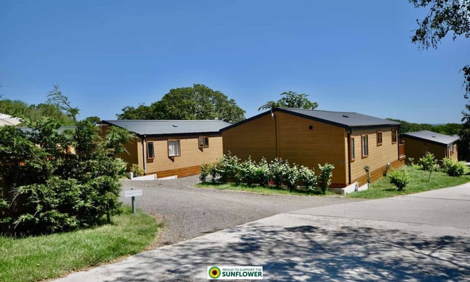 Ryde House | Rowan a welcoming countryside lodge