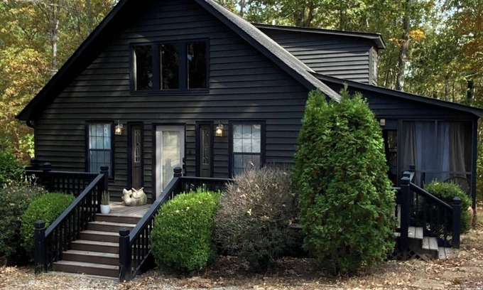 Counce House | RRLAKEHOUSE-COZY CABIN IN HEART OF PICKWICK!š©µš”nW/FUN BILLIARDS ROOM!š±