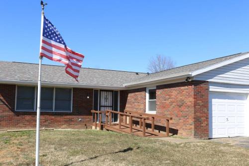 The Plains House | Rt. 682 Athens, 3 Queen bedrooms, 2 baths, Wi-Fi