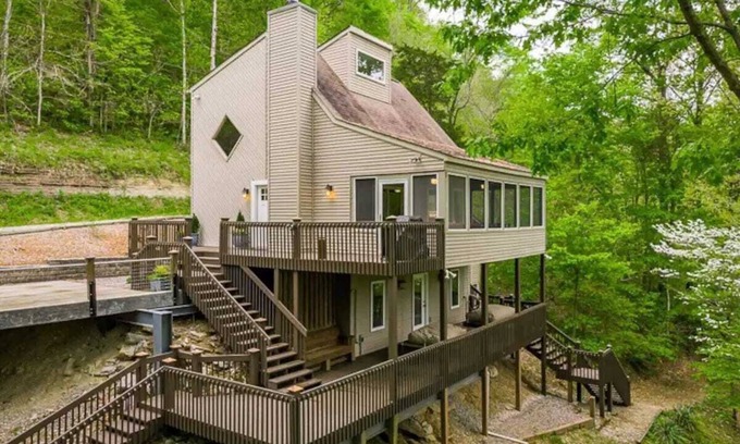 Baxter House | Run the Waters