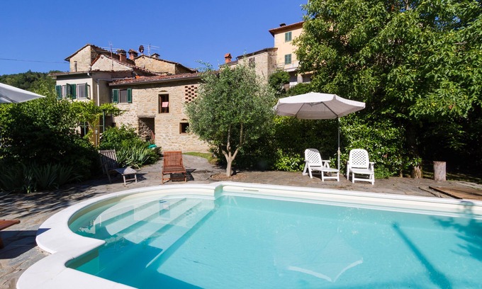 Castel San Niccolo House | Rural family house in the Casentino with exclusive pool & gardens. Pet friendly