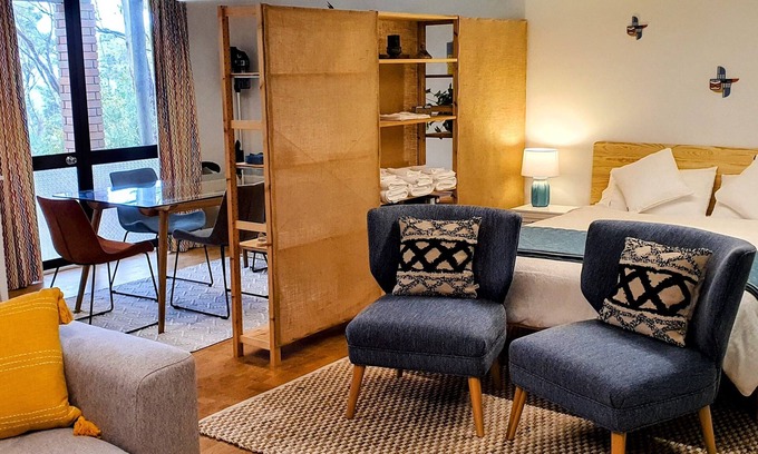 Stanmore Bay Apartment | Ruru Studio