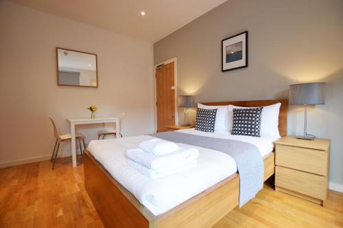 St. Pancras Apartment | Russell Square Serviced Apartments by Concept Apartments